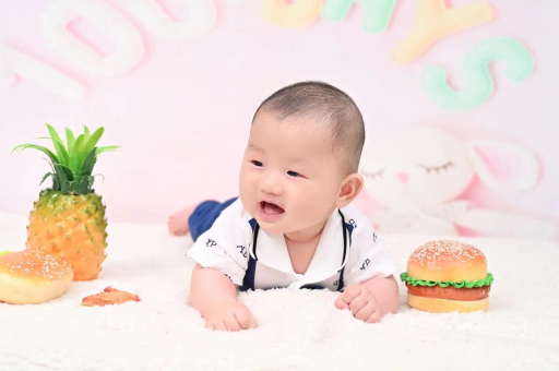 琼中两岁宝宝晚上哭